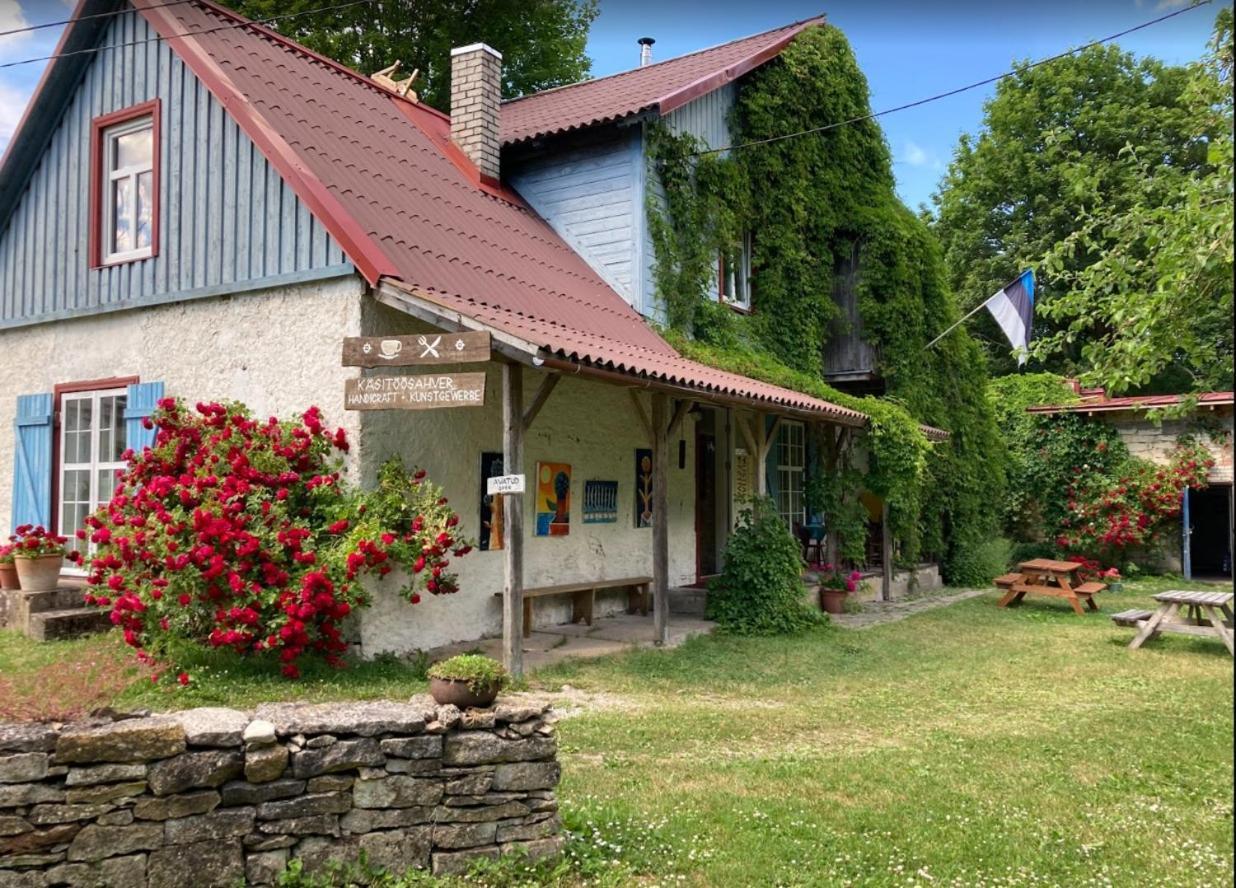 Viini Puhkemaja Guest House Mustjala Exterior photo